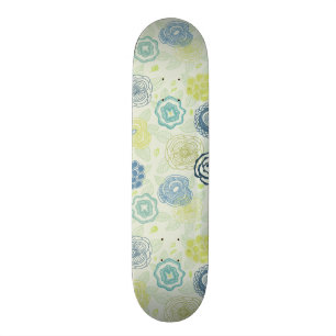 Stylish floral pattern with cute flowers skateboard