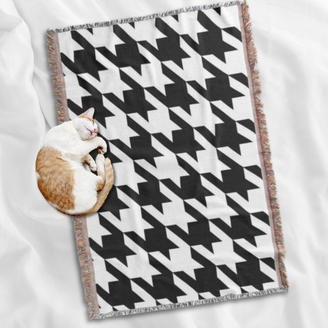 stylish geometric black white houndstooth pattern throw blanket (stylish geometric black white houndstooth pattern throw blanket)