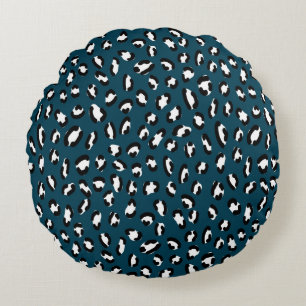 Stylish jaguar skin seamless pattern, animal art. round pillow
