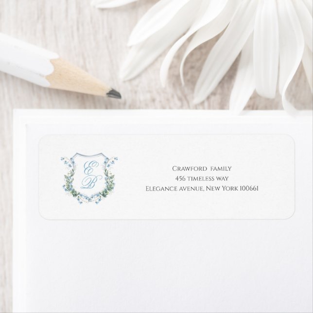 Stylish Wedding Floral Crest Classic Address Label (En situation)