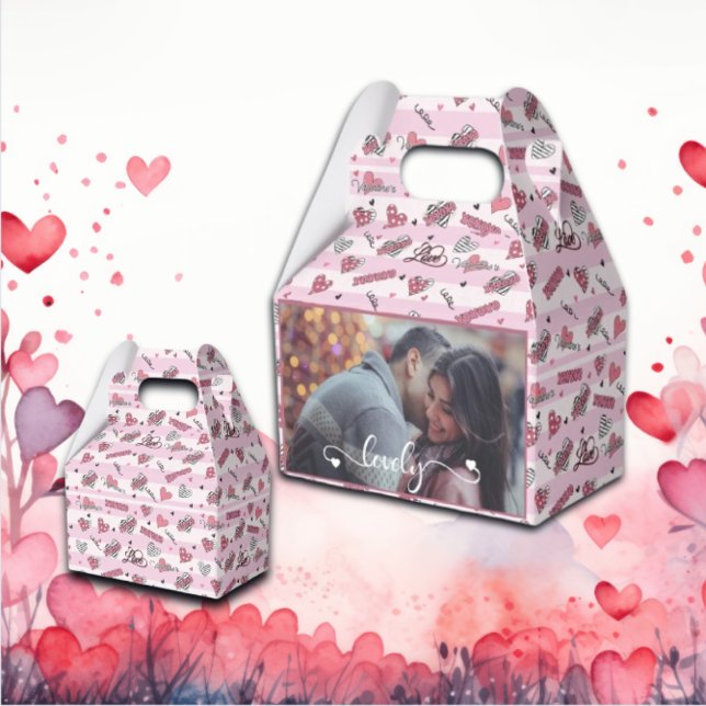 Stylish XOXO Valentine's Day Patterned Wrapping Pa Favor Box (Creator Uploaded)