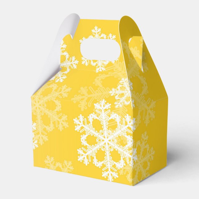 Stylish Yellow Snowflakes Modern Christmas pattern Favor Box (Front Side)