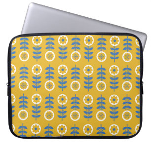Stylized flower seamless pattern. Scandinavian sty Laptop Sleeve