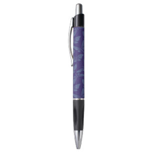 Stylo arrière - plan de papillons de mite de nuit
