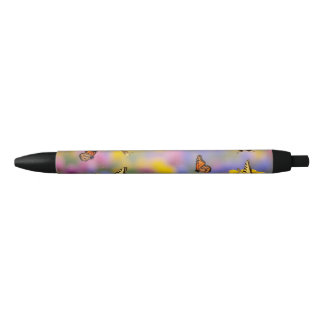 Stylo Noir Papillons volant au-dessus de fleurs printanières 