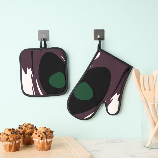 Submersion: Abstract Black, White, Purple & Green Oven Mitt & Pot Holder Set (Insitu(Hanging))
