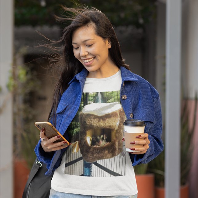 Sugar Glider in Furry Tree Truck Hanging Bed T-Shirt (Sugar Glider in Furry Tree Truck Hanging Bed T-Shirt)