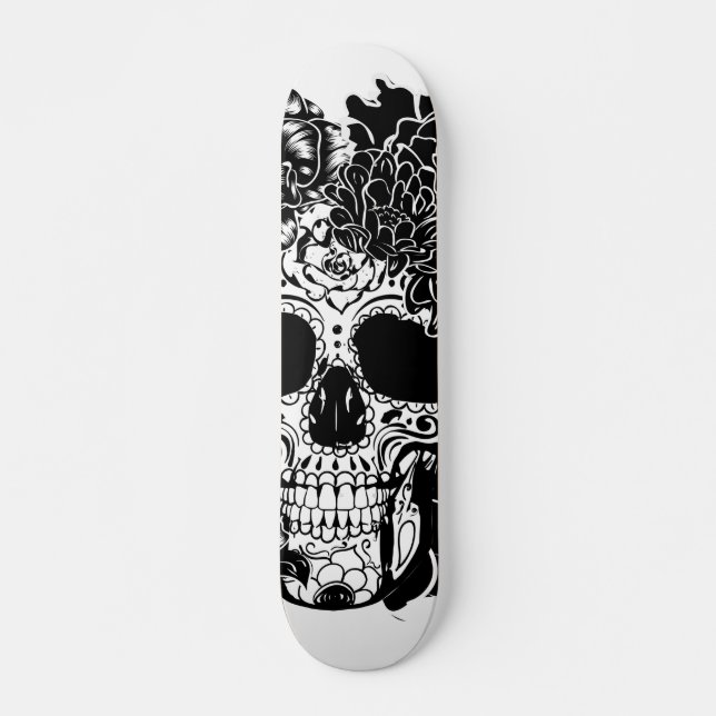 Sugar skull with flowers in black and white skateboard (Front)