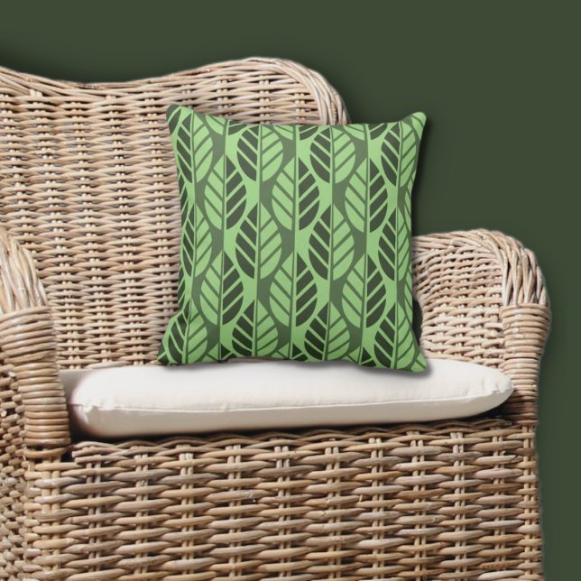 Summer Green Leaves Repeat Pattern Throw Pillow (Summer Green Leaves Repeat Pattern Throw Pillow, Entryway
)