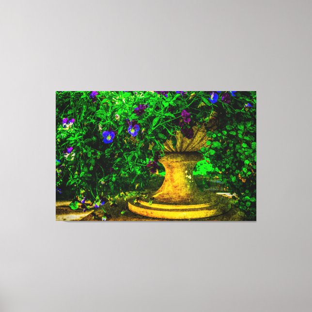 Summer in the garden canvas print (Front)