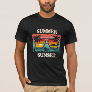 Summer Sunset – Dreamy Retro Sunset Graphic T-Shir T-Shirt