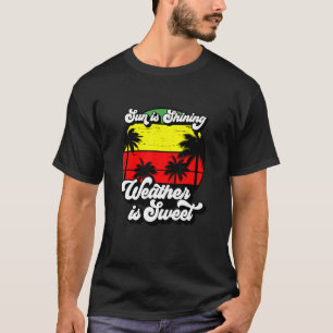Sun Is Shining Weather Is Sweet Jamaica Retro Suns T-Shirt