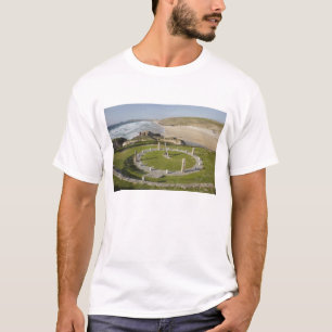Sundial and Perran Beach, Perranporth, Cornwall, T-Shirt