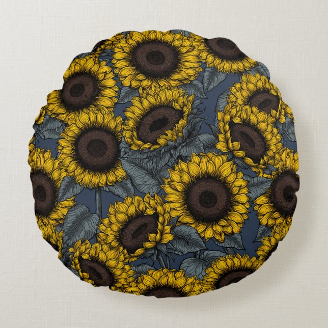 Sunflower field 2 round pillow (Front)