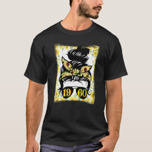 Sunflower Mom Born In 1960 Birthday Gardening Woma T-Shirt