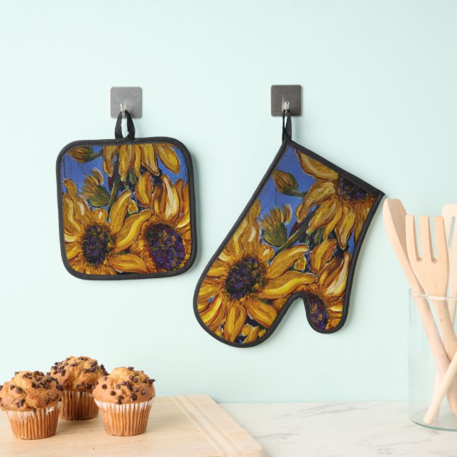Sunflowers Oven Mitt and Pot Holder set (Insitu(Hanging))