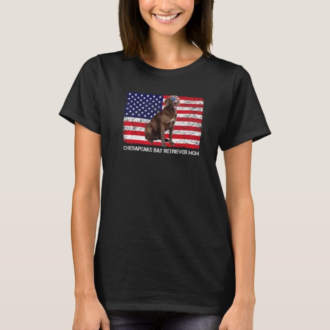 Sunglasses Chesapeake Bay Retriever Mom Flag Ameri T-Shirt (Front)