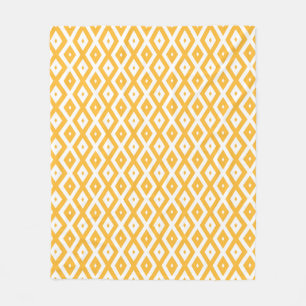 Sunny yellow and white diamond pattern fleece blanket