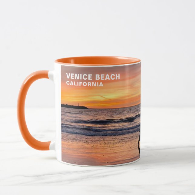Sunset Beach Walk - Venice Beach, CA Mug (Gauche)