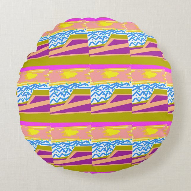 Sunset Yacht Waves  Round Pillow (Front)