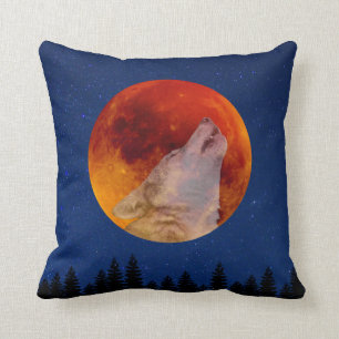 Super Blood Wolf Moon 2019 Throw Pillow