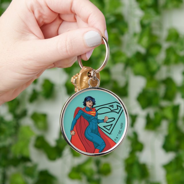 Supergirl Hovering in Blue Suit Keychain (Hand)