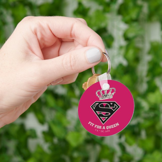 Supergirl S-Shield "Fit For A Queen" Keychain (Hand)