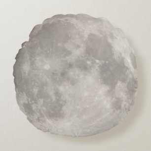 Supermoon in black sky round pillow