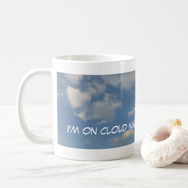 Sur Cloud Neuf Mug De Café Panoramique (Avec donut)