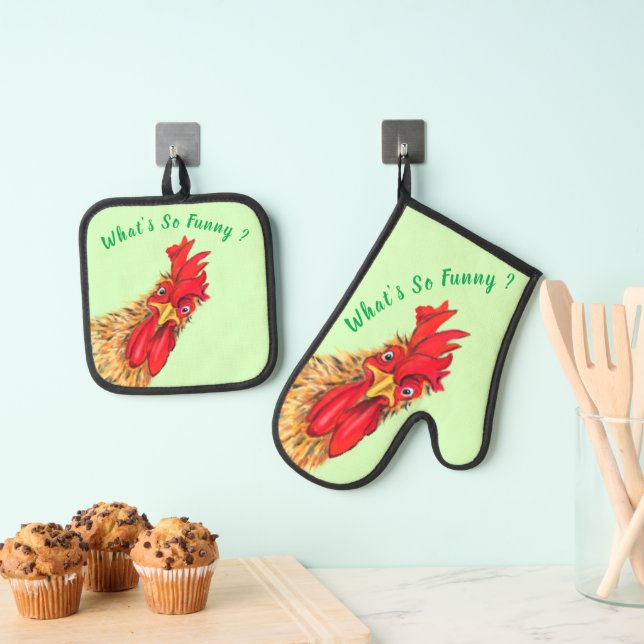 Surprised Rooster Funny Oven Mitt & Pot Holder Set (Insitu(Hanging))