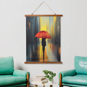 Suspendue Parapluie dans la tapisserie du mur rouge