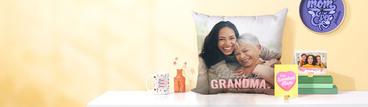 An array of customizable New Year's Eve designs on invitations and other party supplies