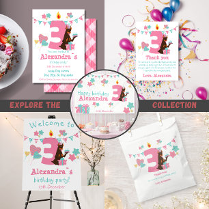 Invitation Chien mignon avec gâteau à côté du numéro Trois An