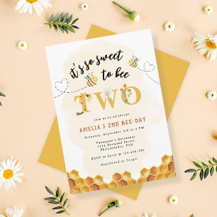 Modern Cute It’s so sweet to bee second birthday Square Sticker
