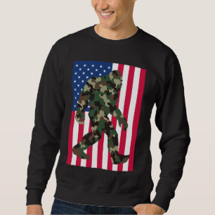 Sweatshirt Camo Bigfoot Sasquatch