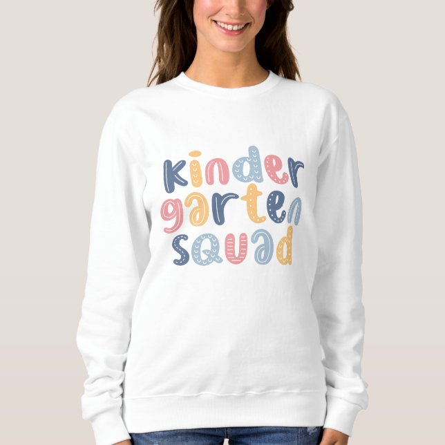 Sweatshirt Nom floral personnalisé de l'équipe de jardin d'en (Devant)