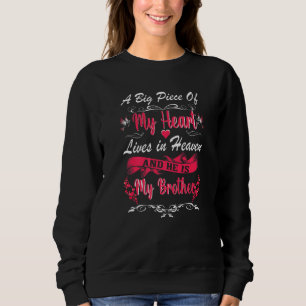 Sweatshirt Un Gros Morceau De Mon Coeur Vit Au Ciel Il Est Mo