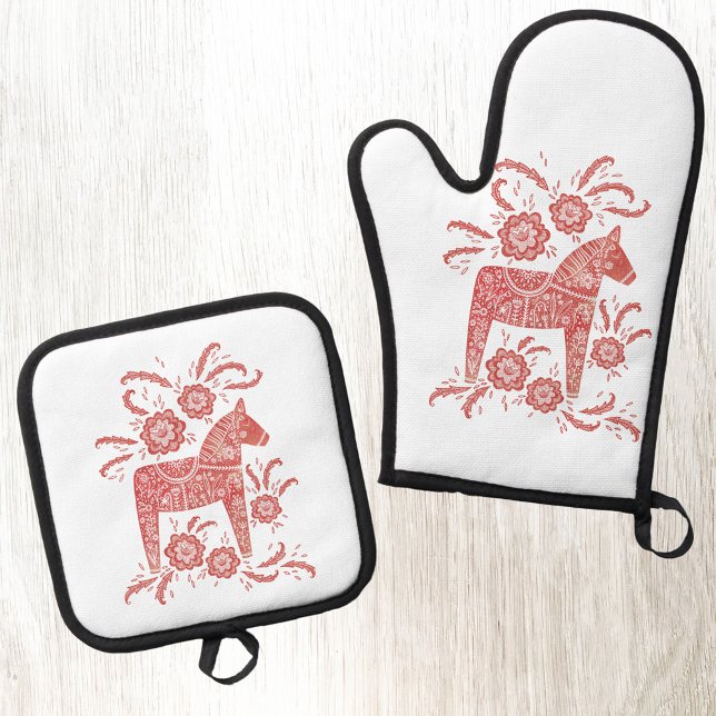 Swedish Dala Horse Red and White Oven Mitt & Pot Holder Set (Red and white Swedish Dala horse kitchen oven glove or mitt and pot holder)