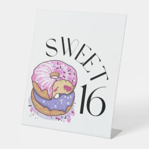 Sweet 16 Pedestal Sign