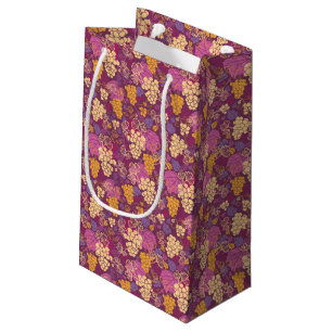 Sweet grape vines pattern background small gift bag