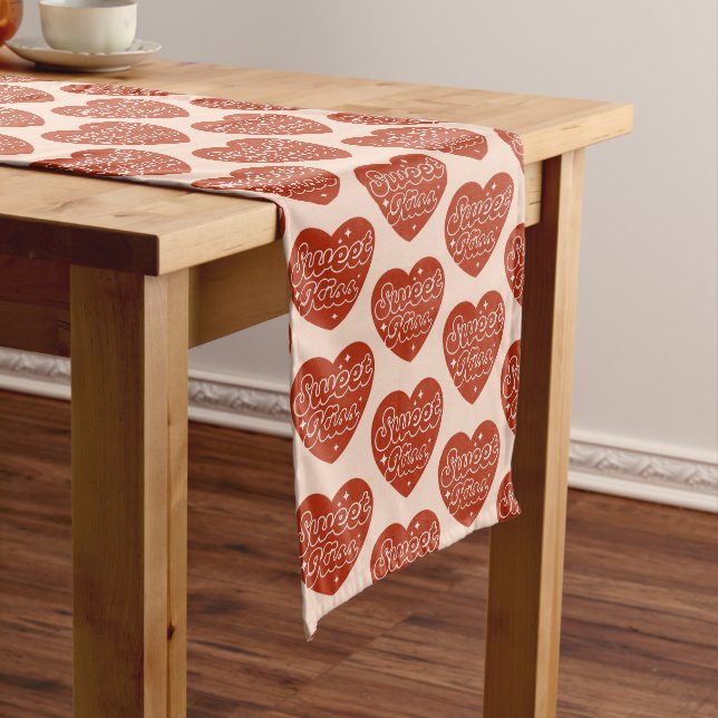 Sweet Kiss Long Table Runner (In Situ)