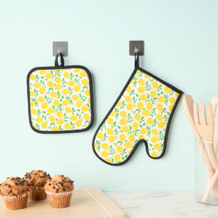 Sweet Lemons Leaf Pattern Oven Mitt & Pot Holder Set