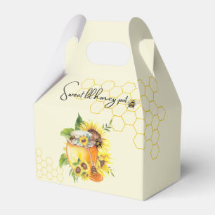 Sweet lil honey pot honeycomb & bee’s favor box