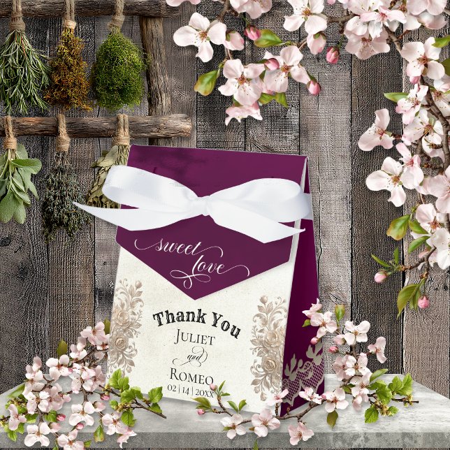 Sweet Love - Plum Favor Box (Creator Uploaded)