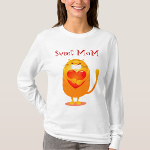 Sweet Mom, funny cat in love. T-shirt