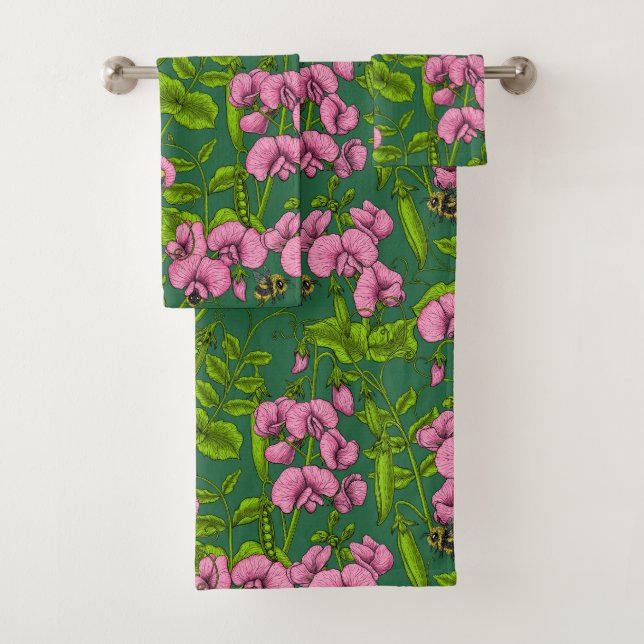 Sweet peas and bumblebees, green and pink bath towel set (Insitu)