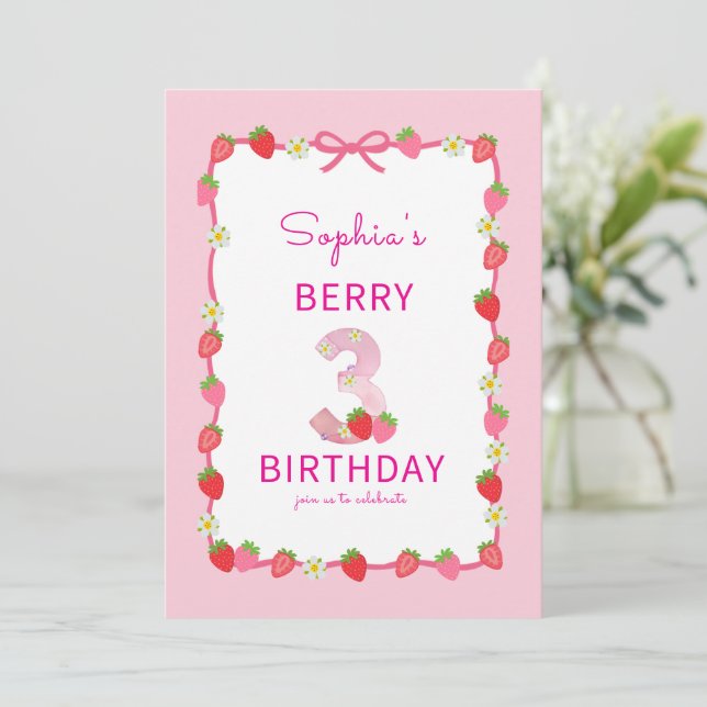 Sweet Strawberry 3e Invitation anniversaire (Debout devant)