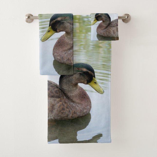 Swimming Duck Bathroom Towel Set (Insitu)