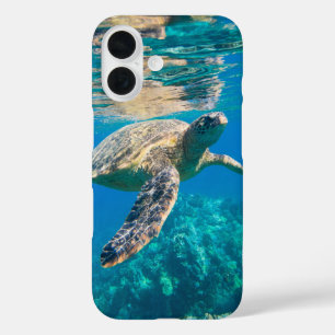 Swimming Sea Turtle iPhone 16 Case