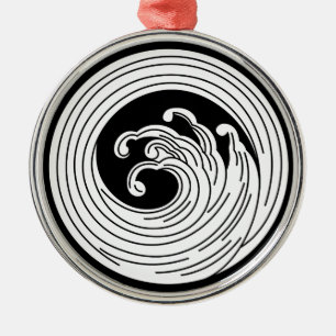 Swirl-like wave circle metal ornament